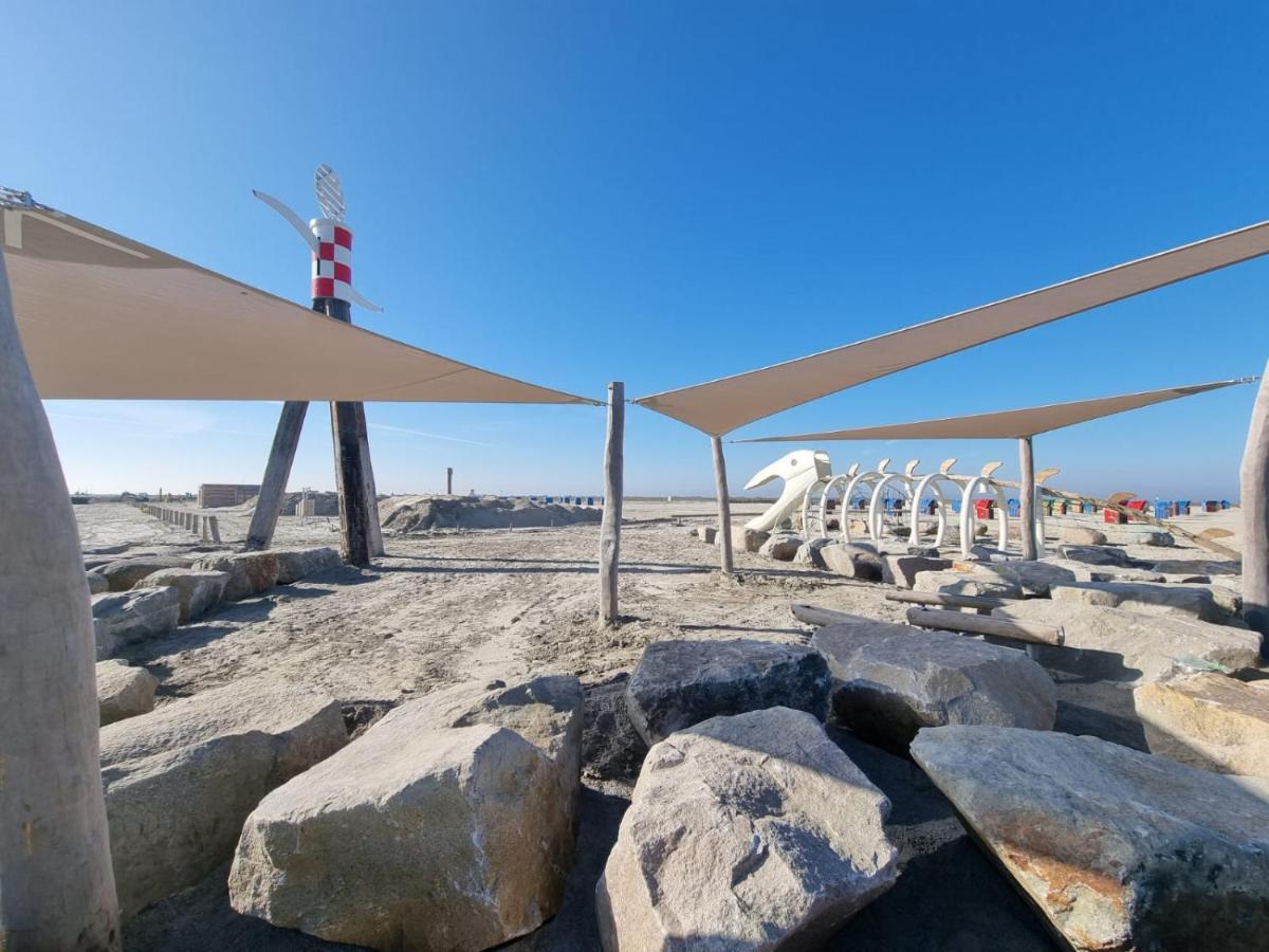 Ferienhaus Steuerbord im Bootshaus Neßmersiel Exterior foto